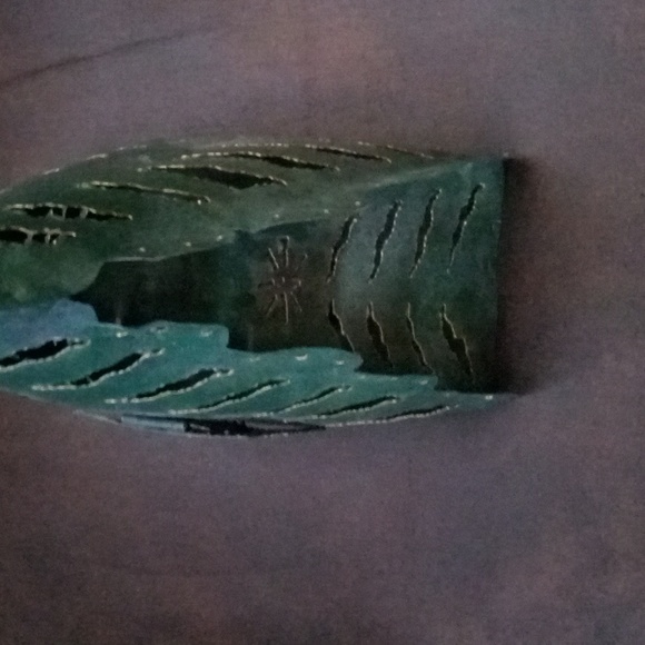 Green Christmas Tree Candle Holder With Gold Star Topper - Picture 6 of 8